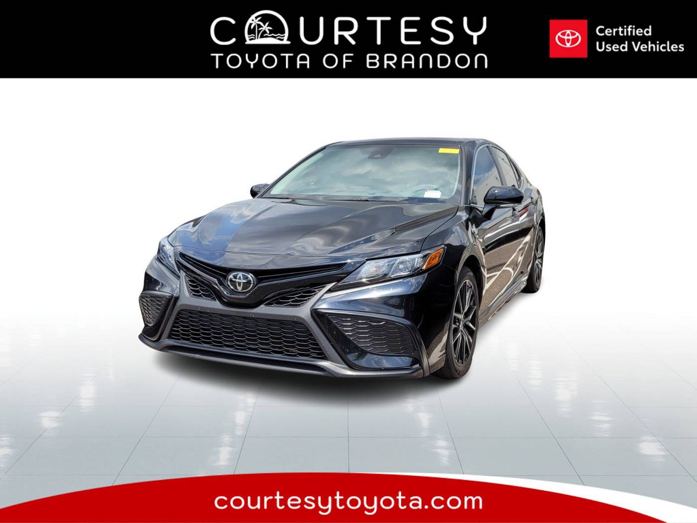 2024 Toyota Camry SE — Sedan — 33,119 mi — Tampa, FL