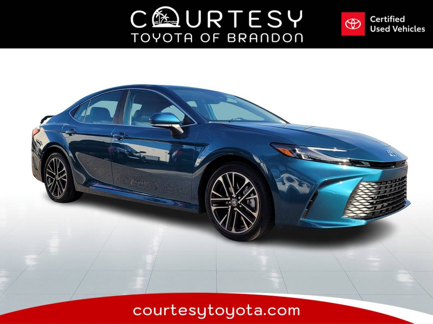 2025 Toyota Camry XLE — Sedan — 5,811 mi — Tampa, FL