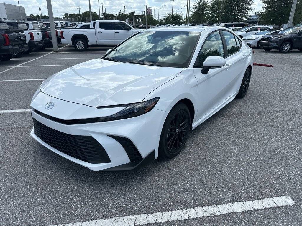 2025 Toyota Camry SE — Sedan — 5,038 mi — Tampa, FL