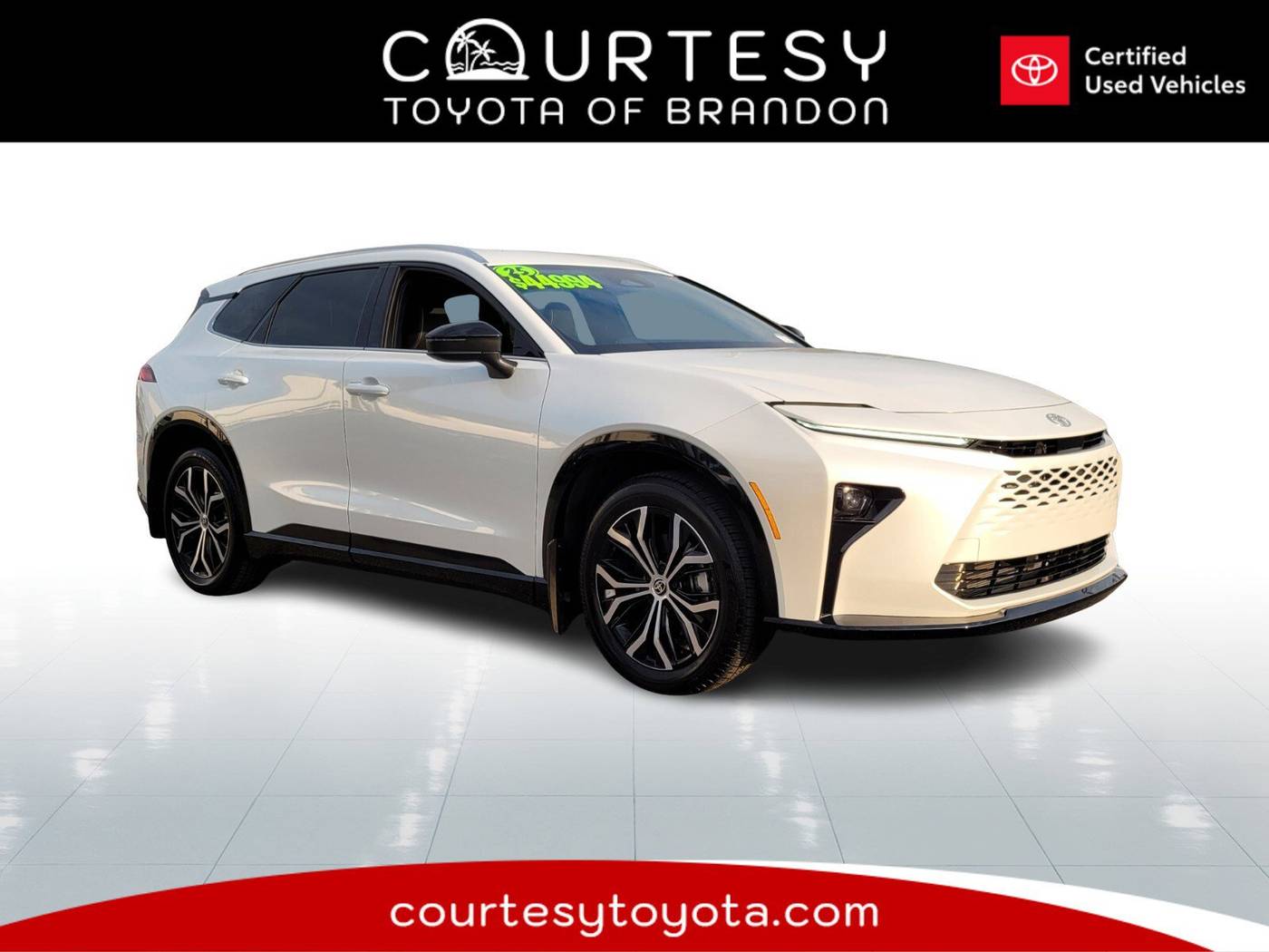 2025 Toyota Crown Signia XLE — SUV — 8,739 mi — Tampa, FL