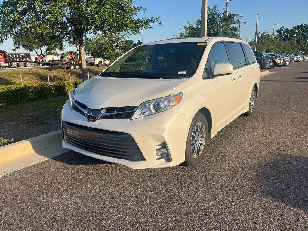 2019 Toyota Sienna XLE Premium — Minivan — 14,923 mi — Tampa, FL
