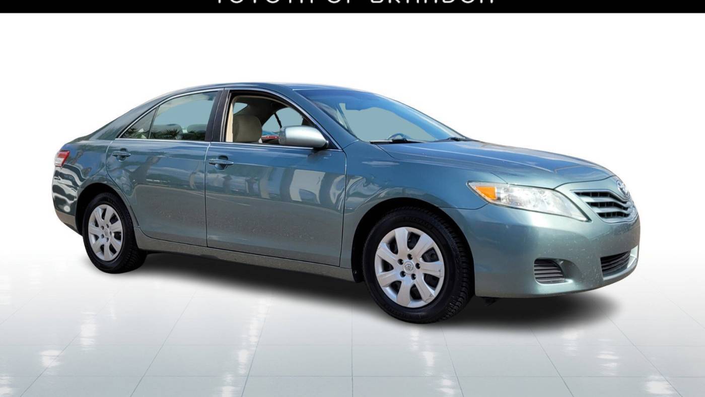 2010 Toyota Camry LE — Sedan — 90,114 mi — Tampa, FL