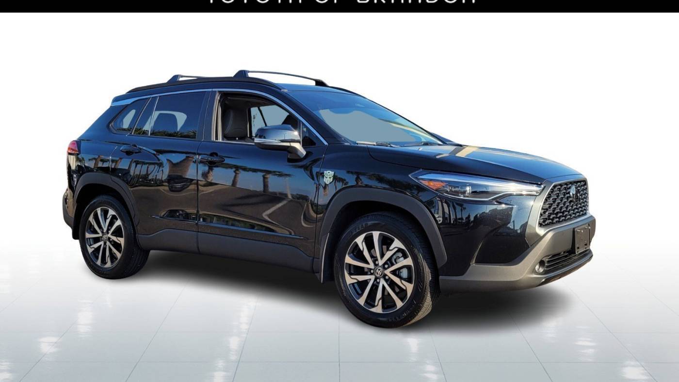 2024 Toyota Corolla Cross XLE — SUV — 13,865 mi — Tampa, FL