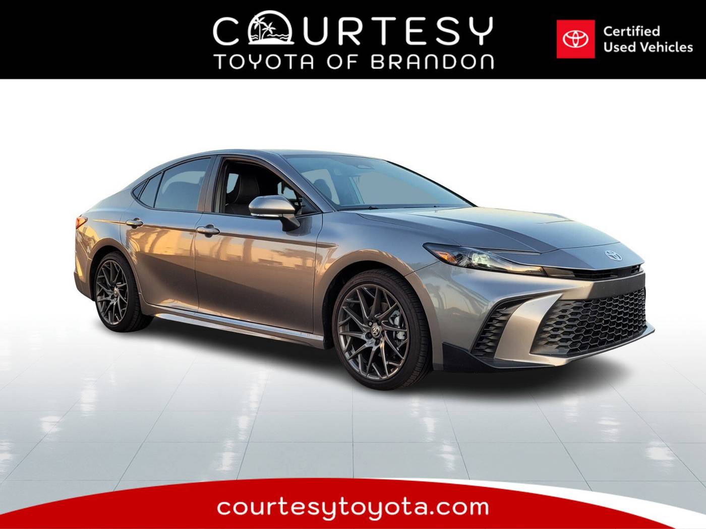 2025 Toyota Camry SE — Sedan — 4,211 mi — Tampa, FL
