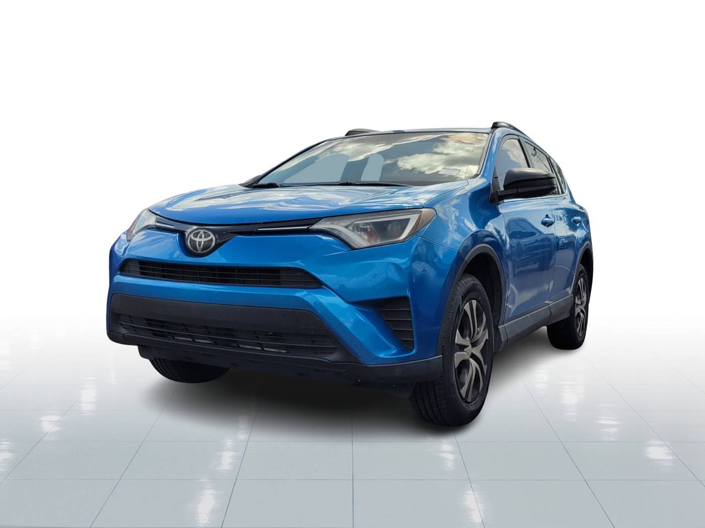 2018 Toyota RAV4 LE — SUV — 101,832 mi — Tampa, FL
