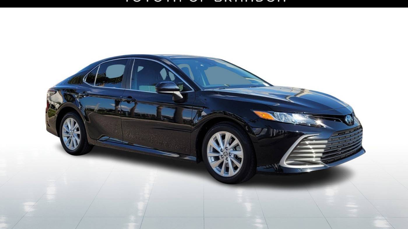 2023 Toyota Camry LE — Sedan — 19,586 mi — Tampa, FL
