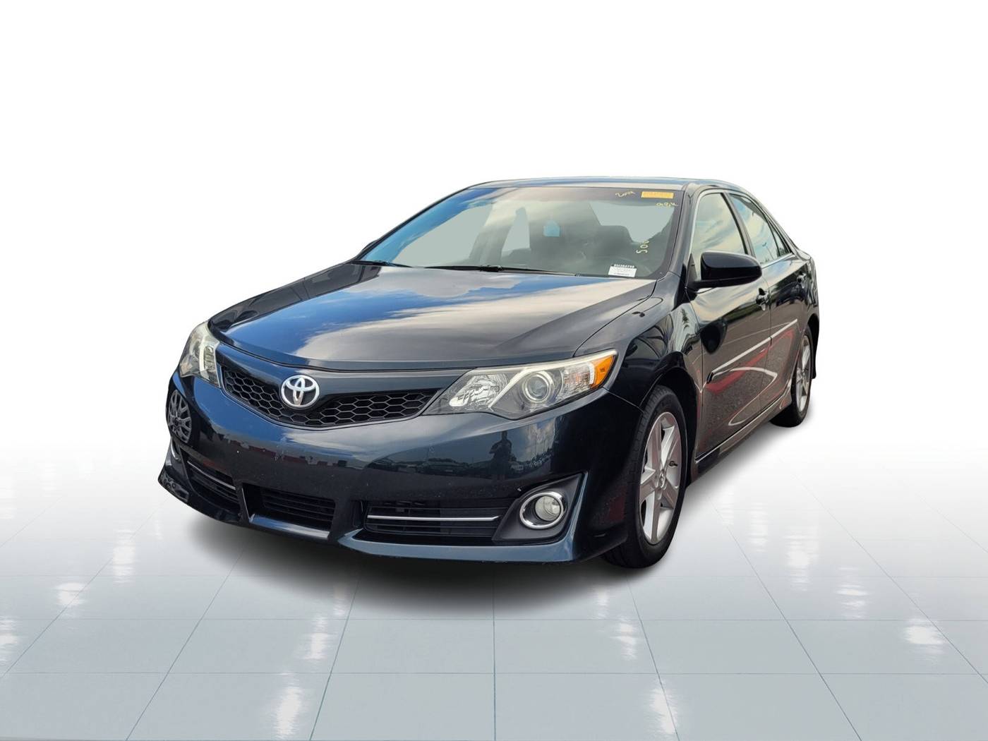 2014 Toyota Camry L — Sedan — 98,153 mi — Tampa, FL