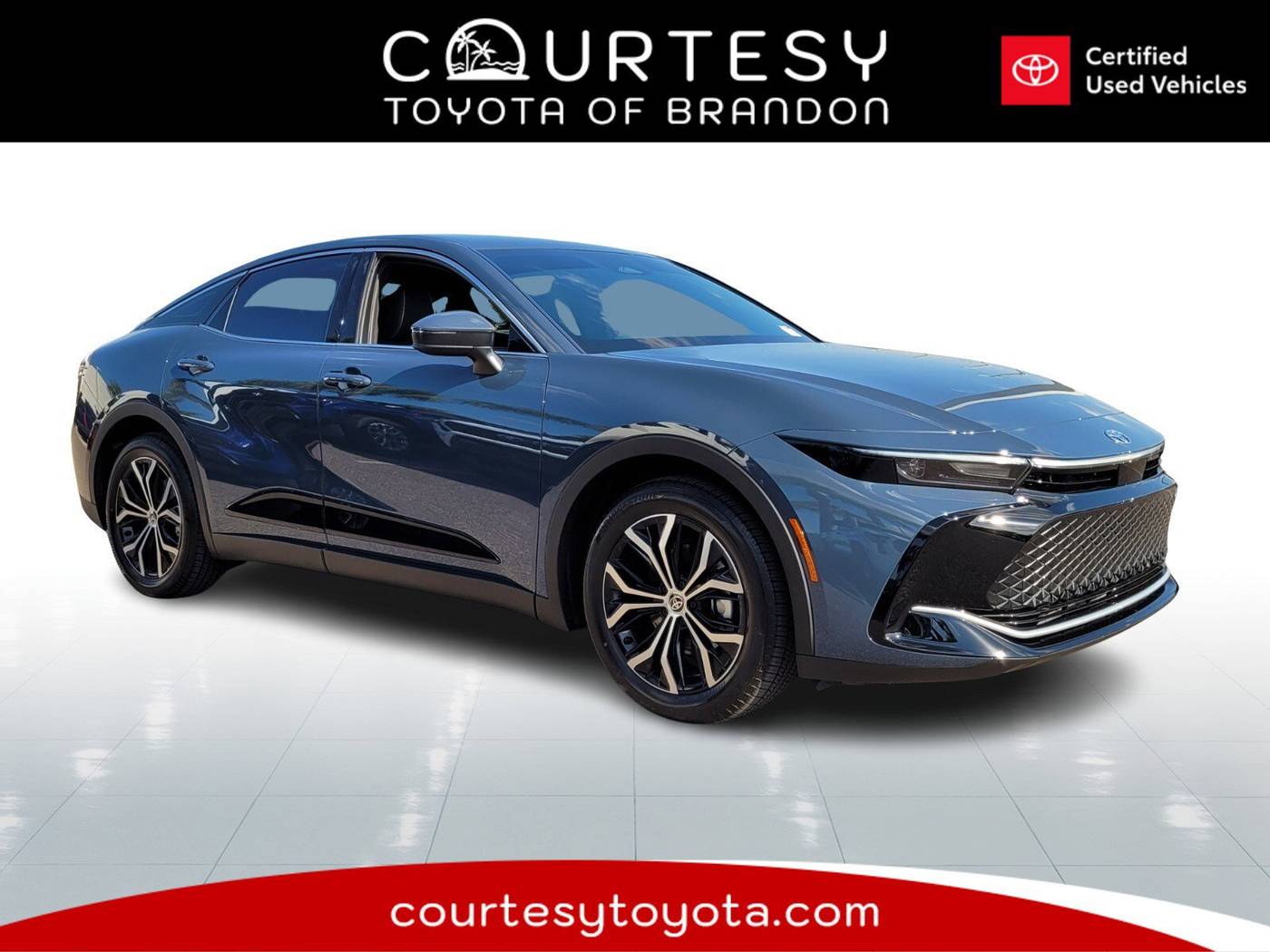 2025 Toyota Crown XLE — Sedan — 1,263 mi — Tampa, FL
