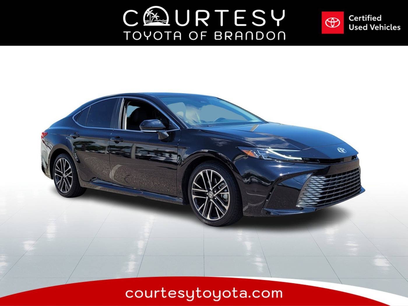 2025 Toyota Camry XLE — Sedan — 5,736 mi — Tampa, FL