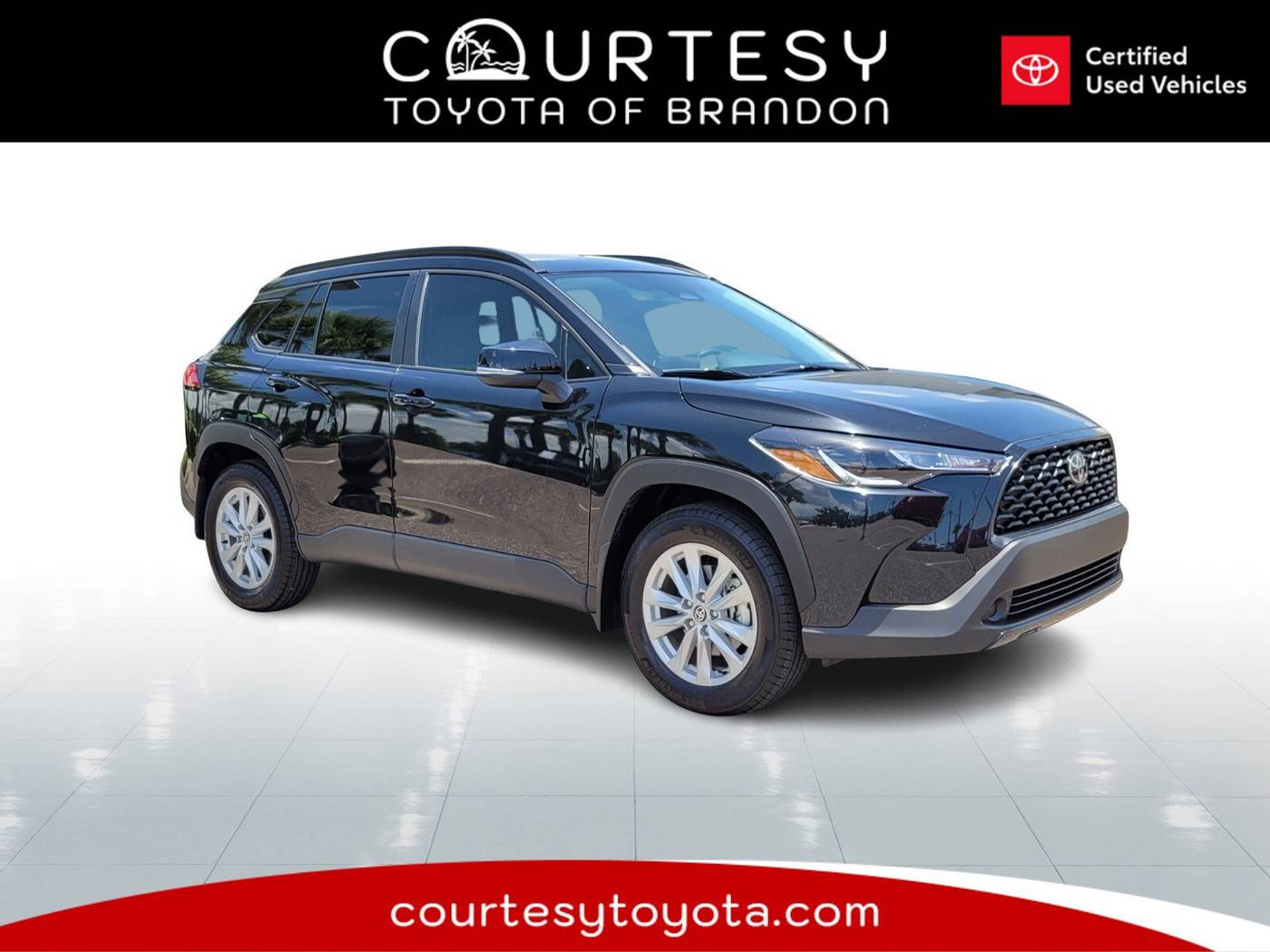 2025 Toyota Corolla Cross LE — SUV — 3,876 mi — Tampa, FL