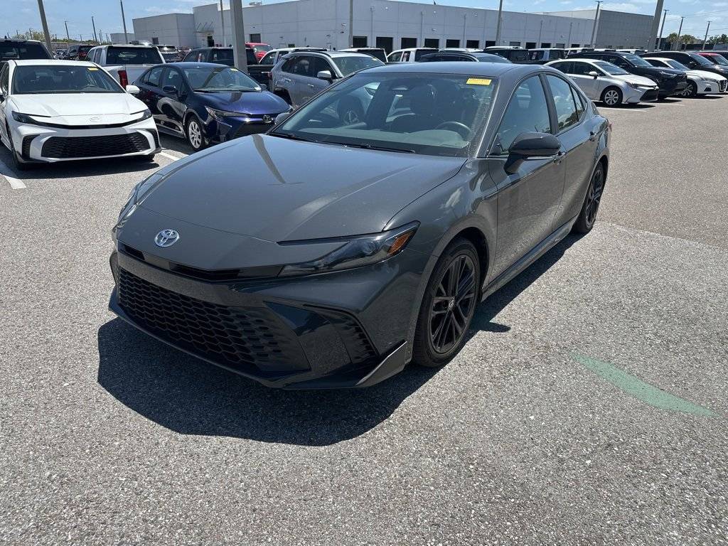 2025 Toyota Camry SE — Sedan — 3,141 mi — Tampa, FL