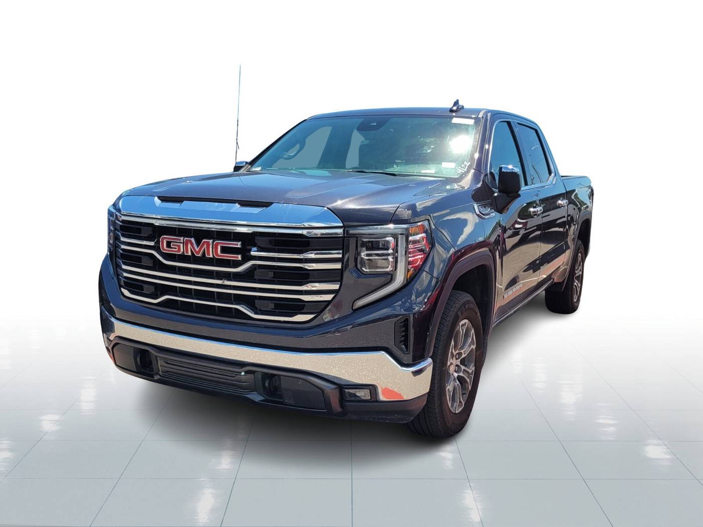 2024 GMC Sierra 1500 SLT — Pickup Truck — 38,315 mi — Tampa, FL