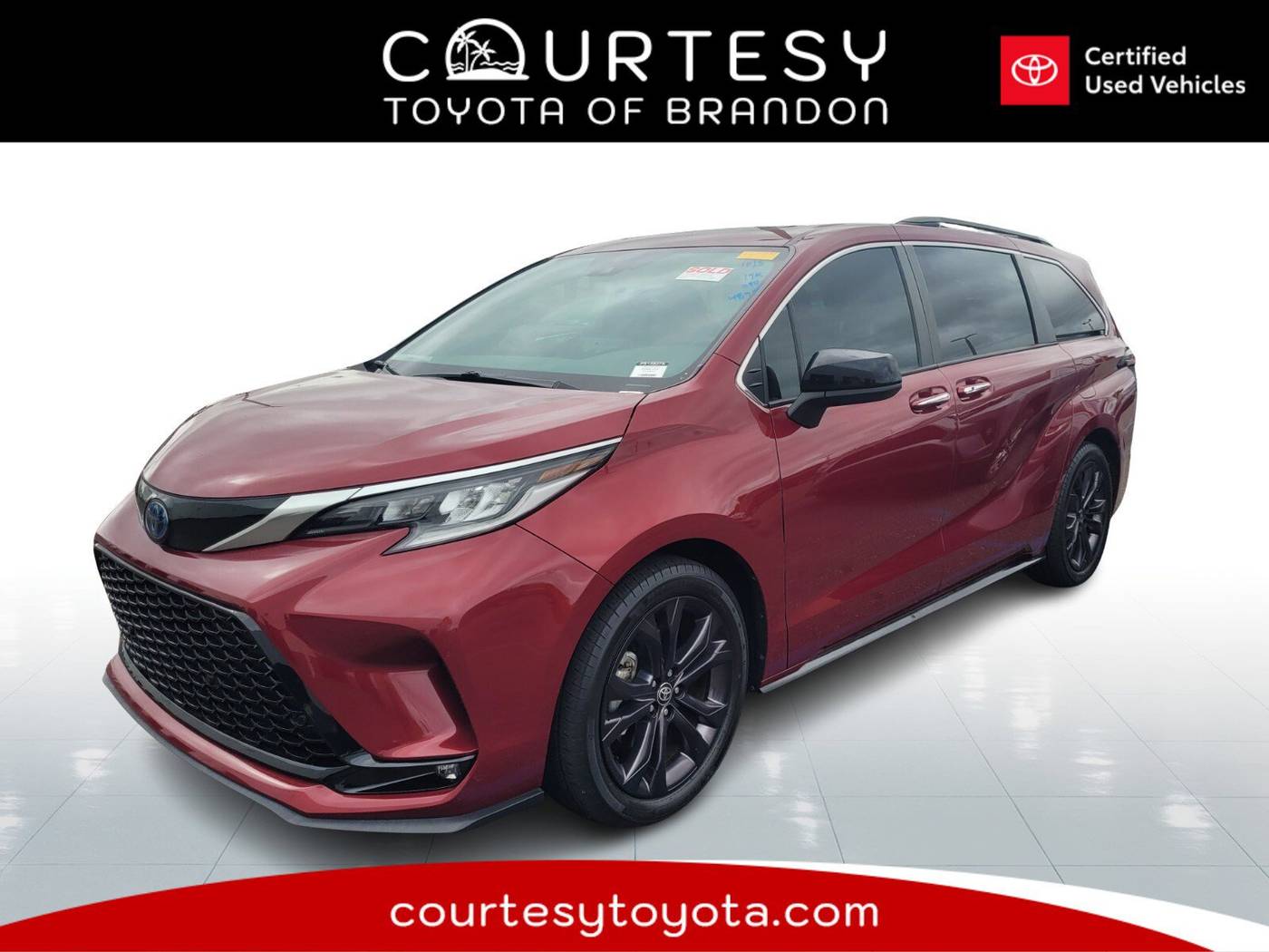 2023 Toyota Sienna XSE — Minivan — 19,517 mi — Tampa, FL