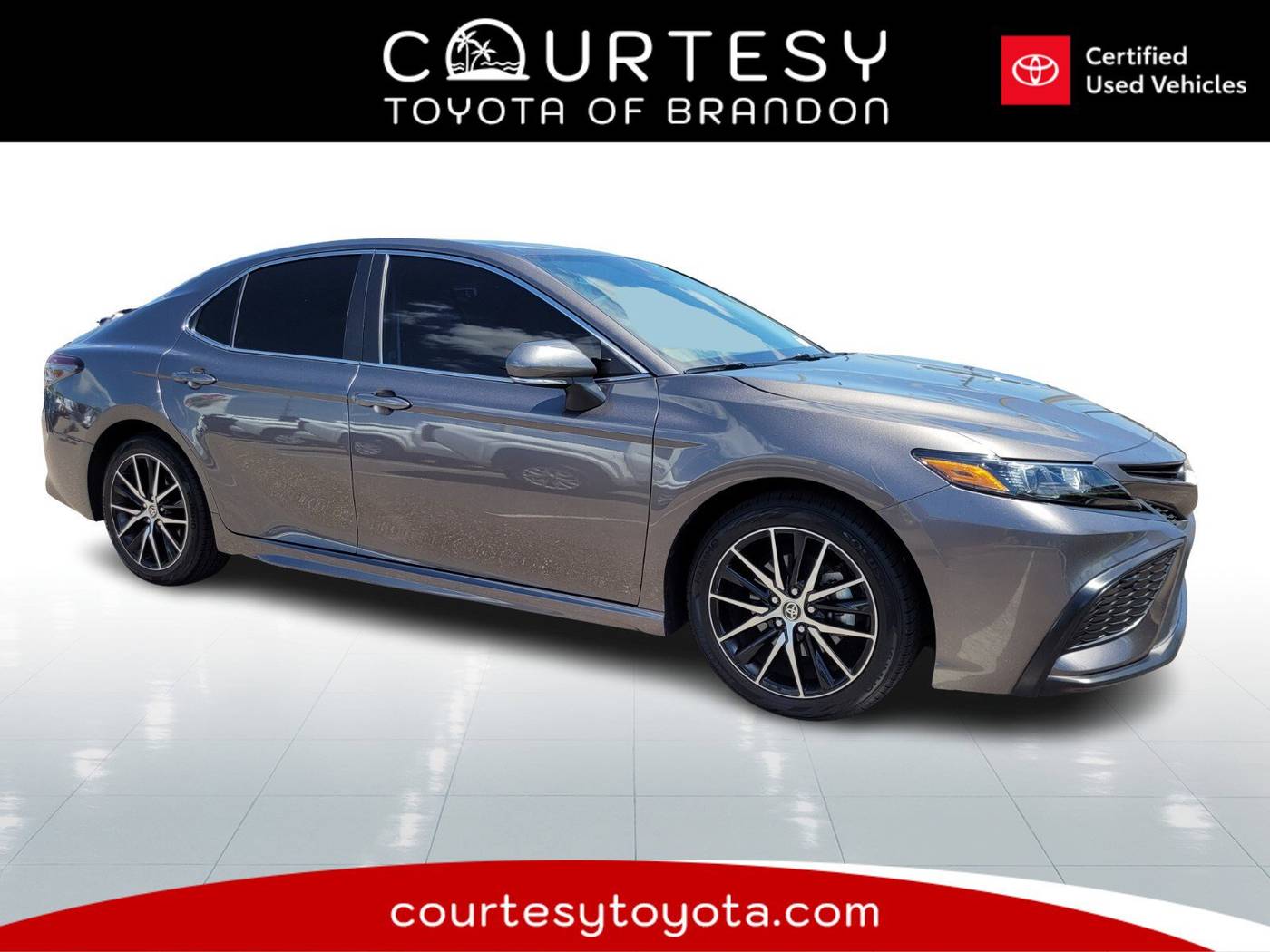 2023 Toyota Camry SE — Sedan — 32,790 mi — Tampa, FL