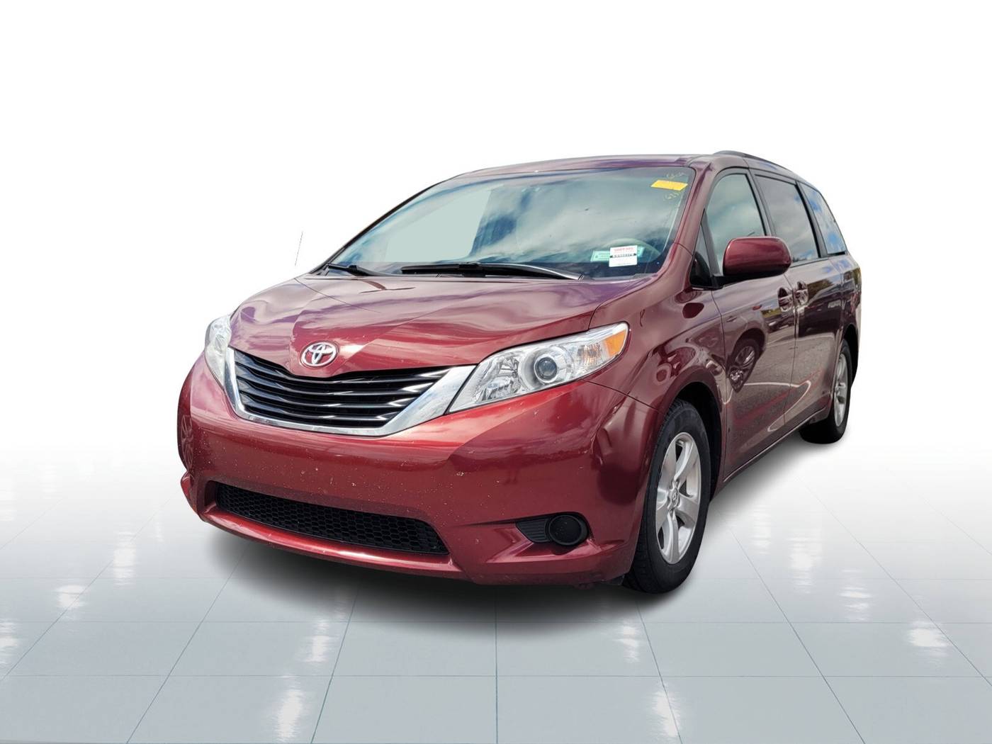 2014 Toyota Sienna LE — Minivan — 66,718 mi — Tampa, FL