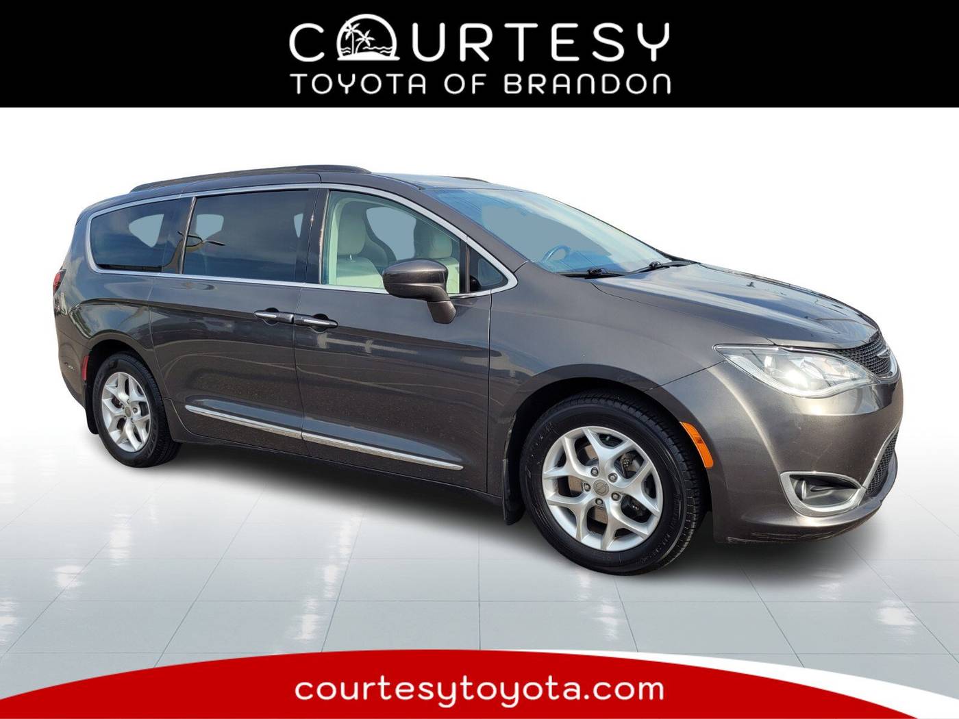 2017 Chrysler Pacifica Touring L — Minivan — 96,367 mi — Tampa, FL