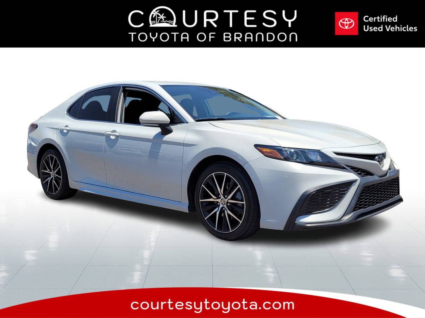 2022 Toyota Camry SE — Sedan — 43,593 mi — Tampa, FL