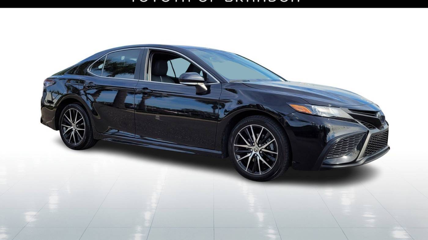2024 Toyota Camry SE — Sedan — 31,211 mi — Tampa, FL