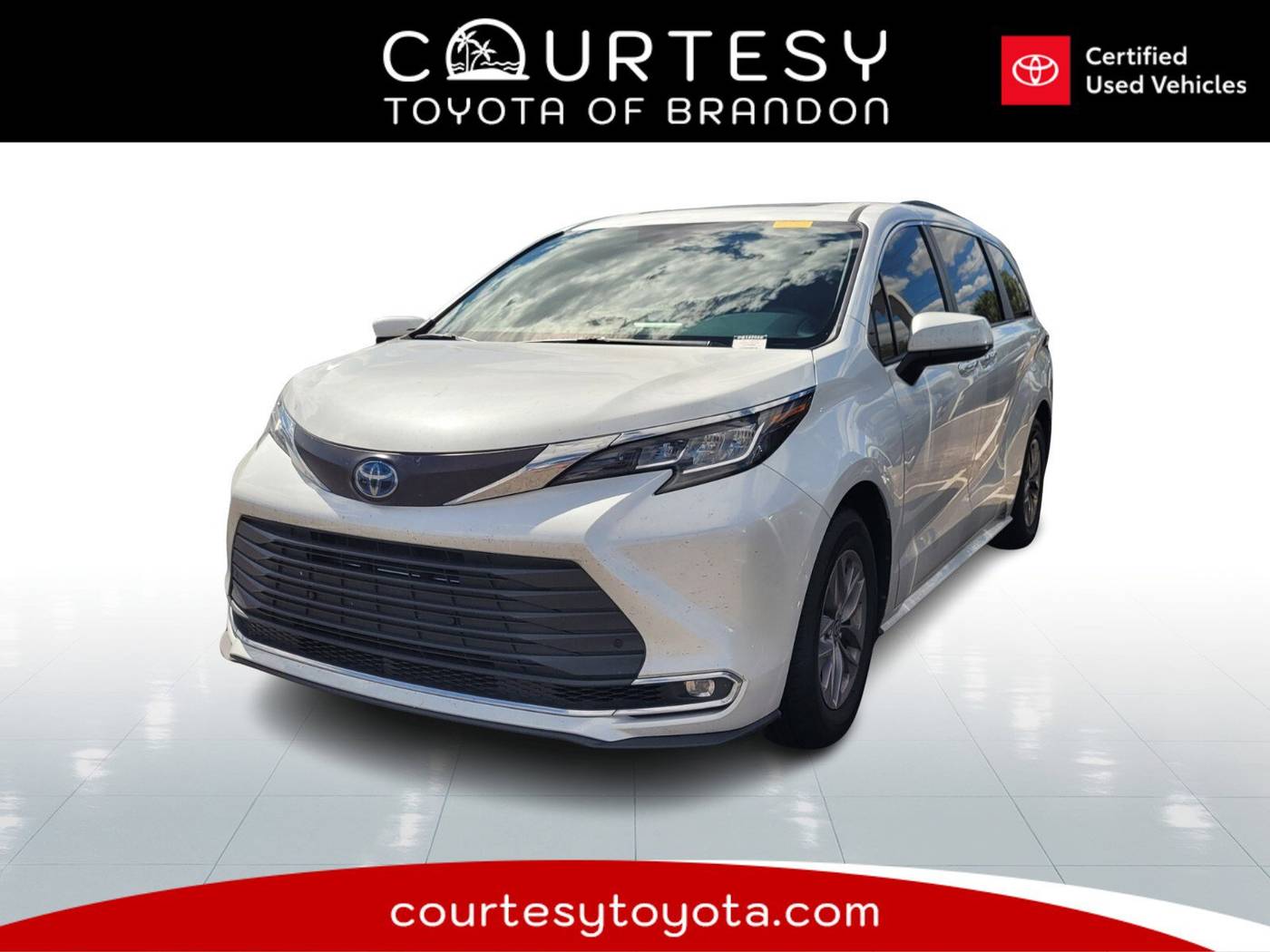 2023 Toyota Sienna XLE — Minivan — 69,560 mi — Tampa, FL