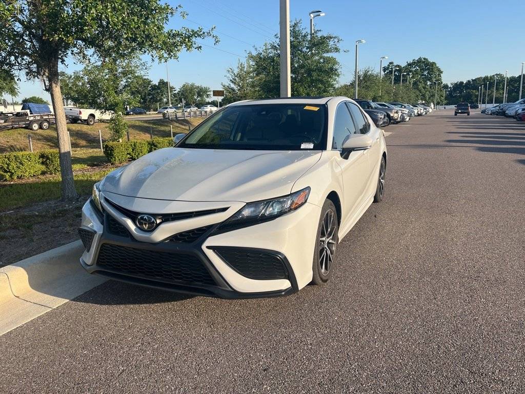 2022 Toyota Camry SE — Sedan — 84,354 mi — Tampa, FL