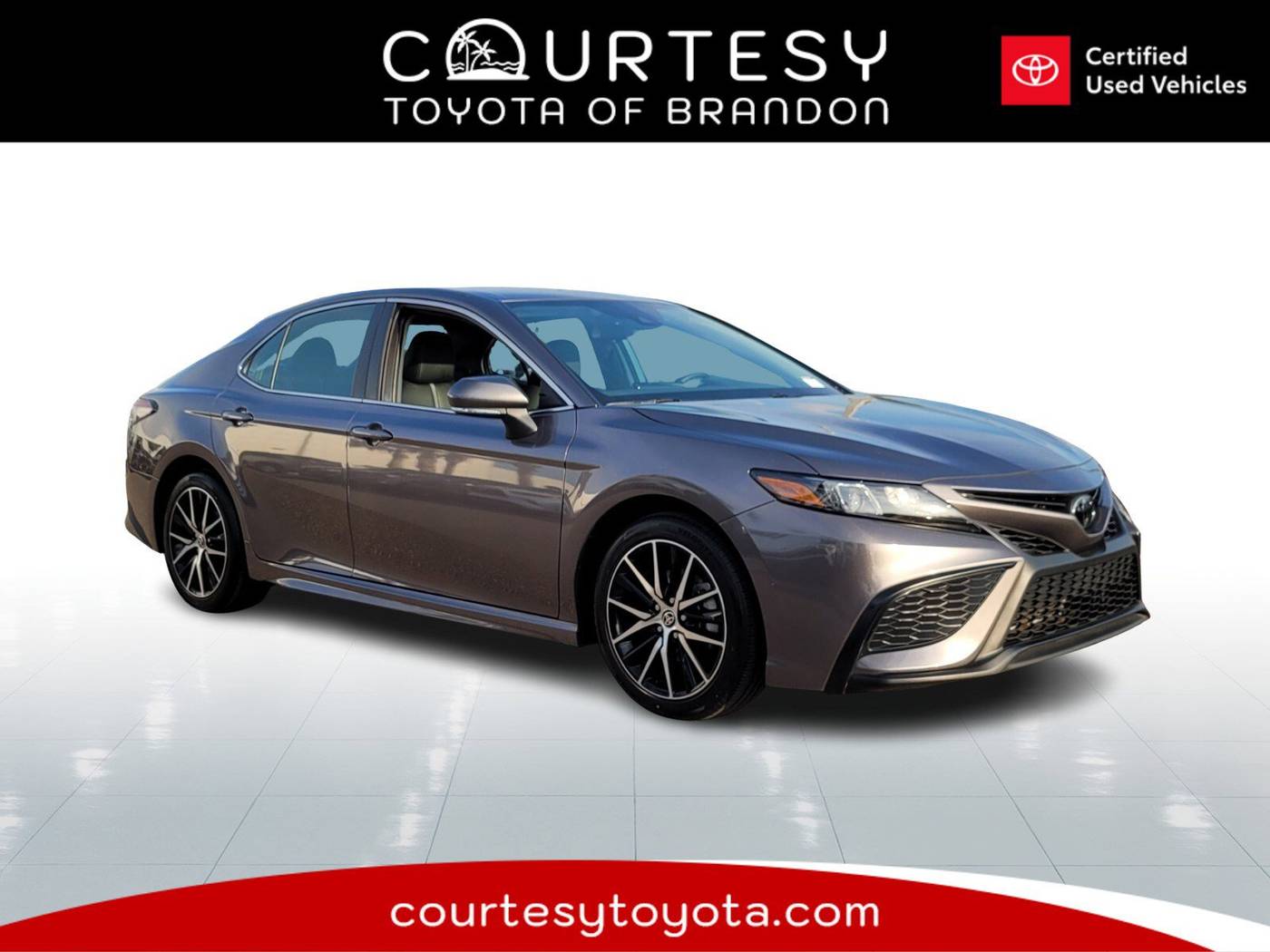 2023 Toyota Camry SE — Sedan — 44,739 mi — Tampa, FL