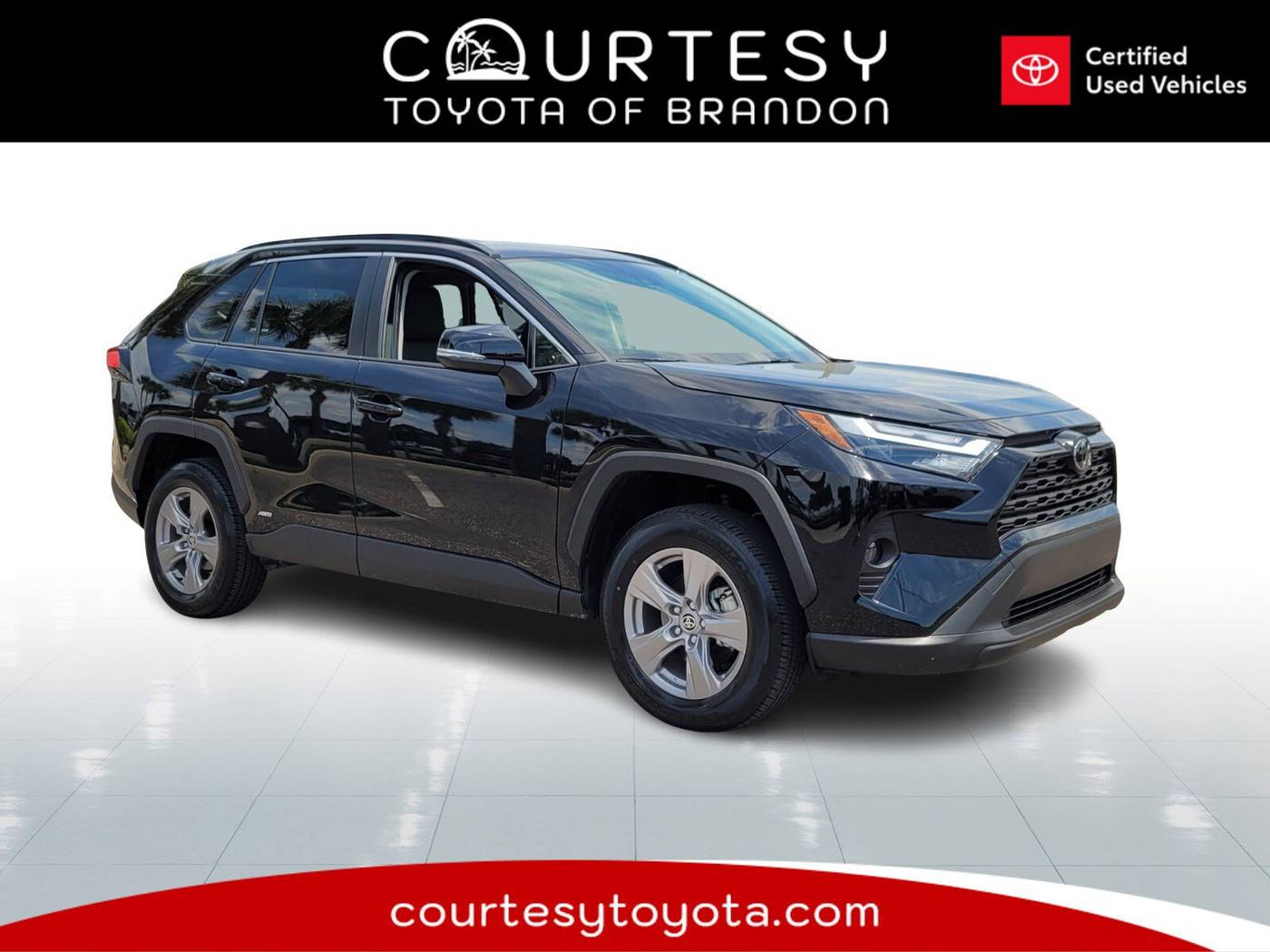2025 Toyota RAV4 Hybrid XLE — SUV — 3,033 mi — Tampa, FL
