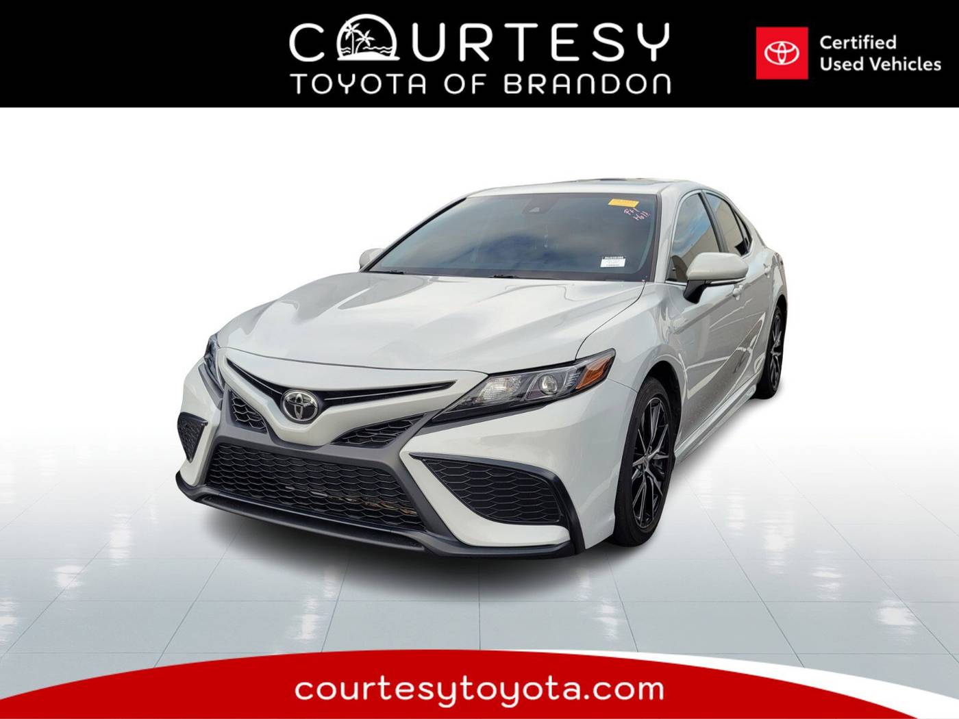2024 Toyota Camry SE — Sedan — 13,922 mi — Tampa, FL