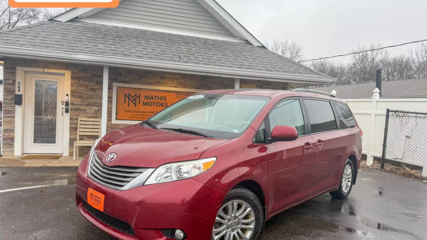 2013 Toyota Sienna XLE — Minivan — 137,907 mi — St Charles, MO