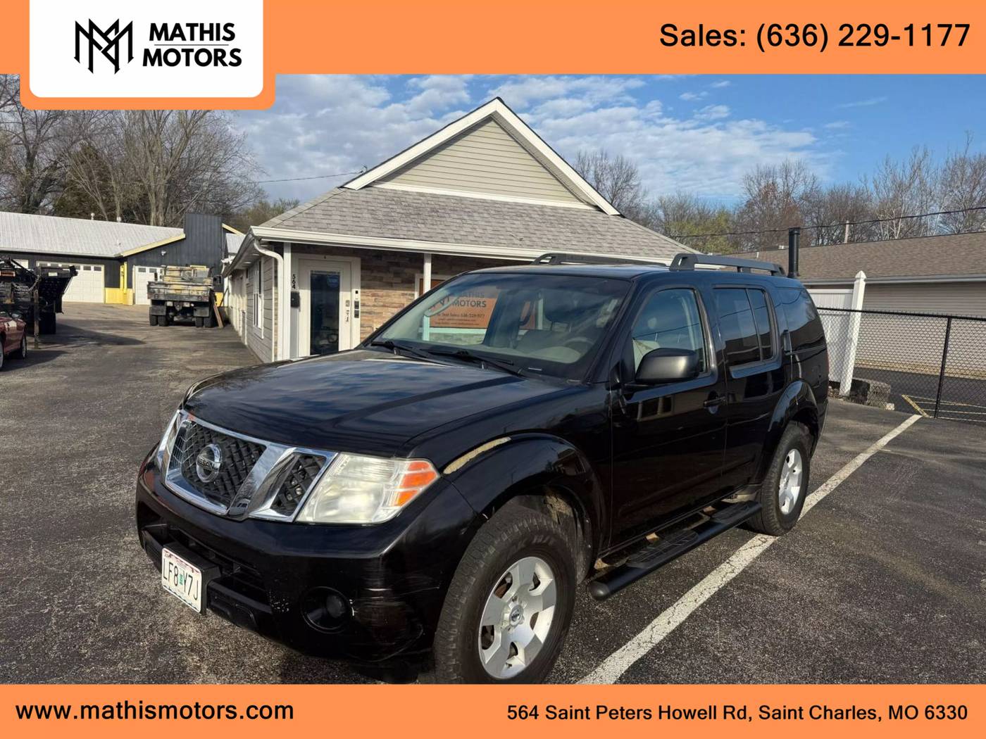 2011 Nissan Pathfinder S — SUV — 157,000 mi — St Charles, MO