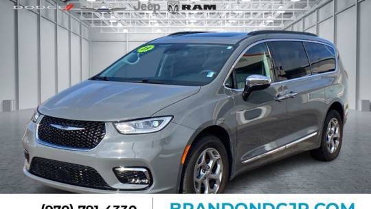 2023 Chrysler Pacifica Limited — Minivan — 19,632 mi — Loveland, CO