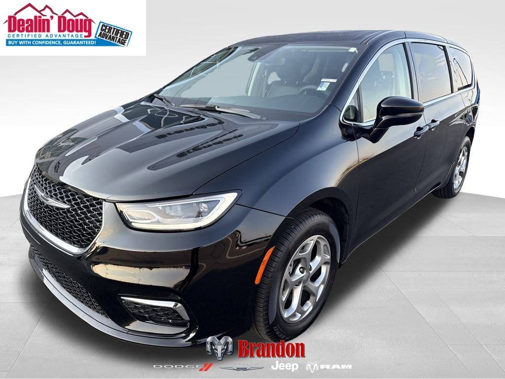 2024 Chrysler Pacifica Limited — Minivan — 18,617 mi — Loveland, CO