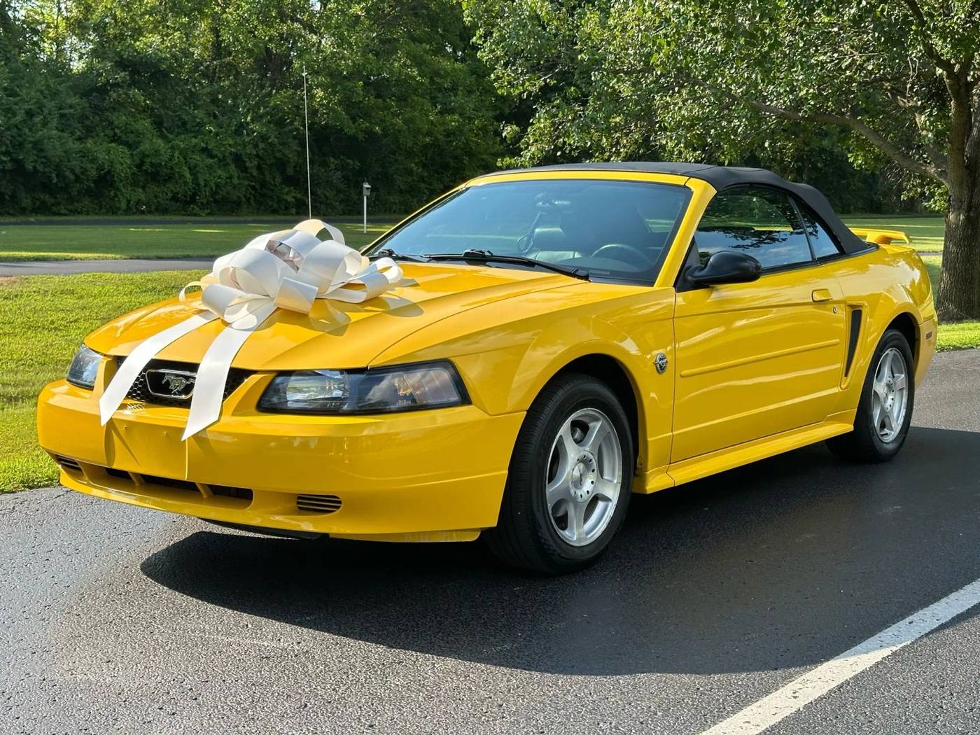 2004 Ford Mustang Premium — Convertible — 143,786 mi — Mooresville, IN