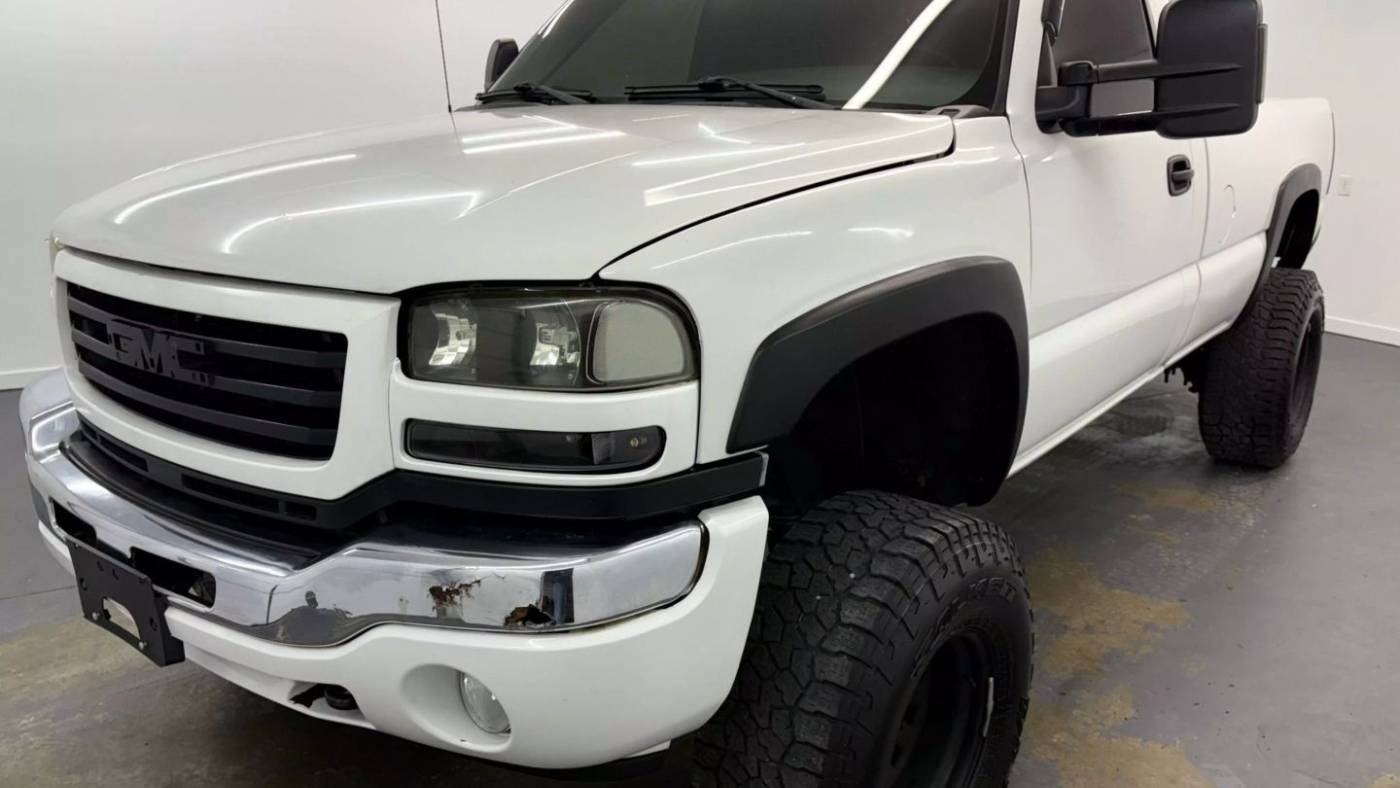 2007 GMC Sierra 2500HD Classic SL — Pickup Truck — 118,490 mi — Mooresville, IN