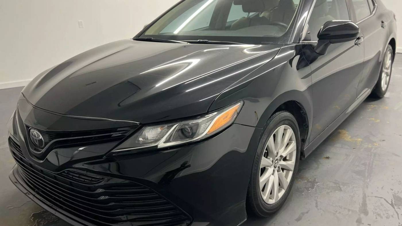 2019 Toyota Camry LE — Sedan — 46,283 mi — Mooresville, IN