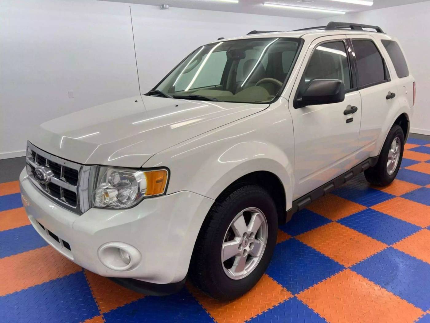 2011 Ford Escape XLT — SUV — 114,421 mi — Mooresville, IN