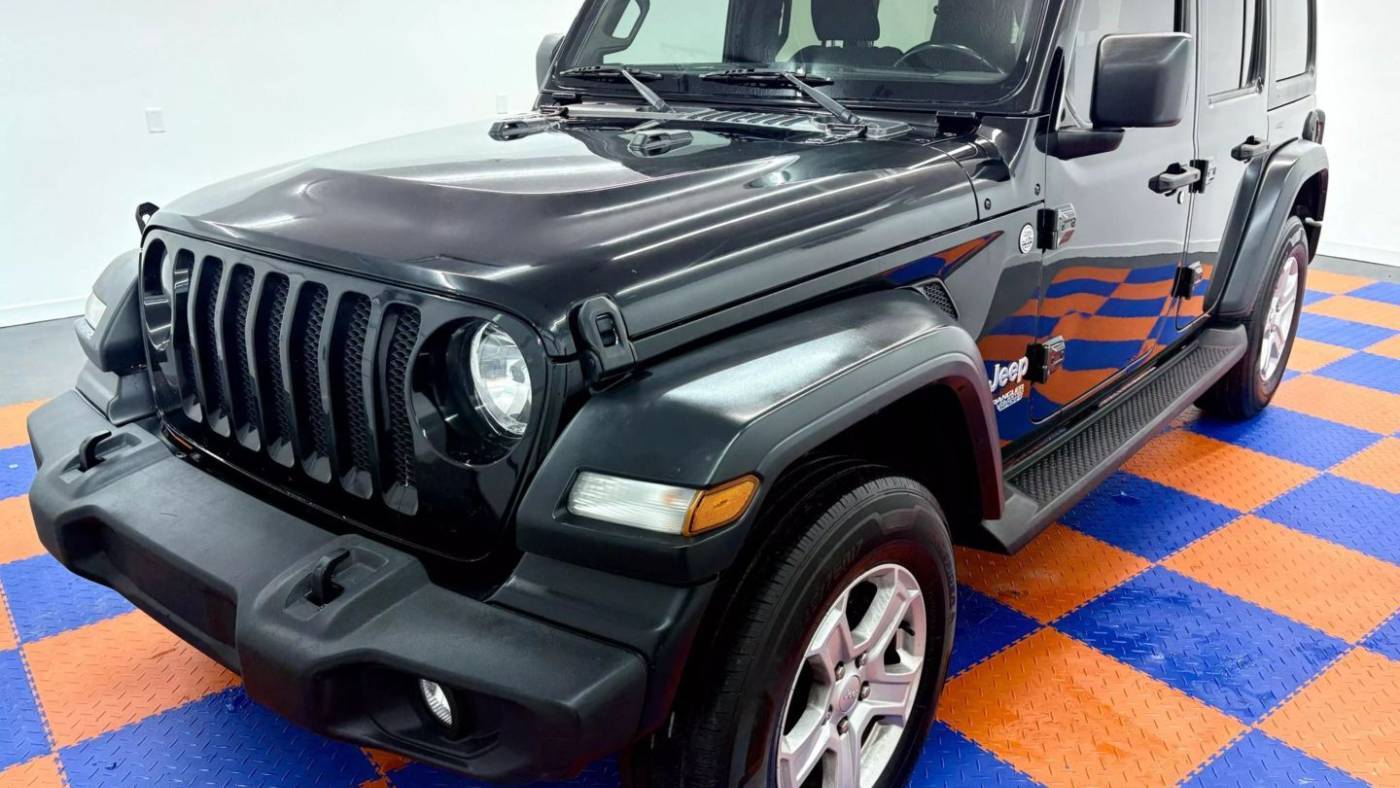 2020 Jeep Wrangler Sport S — SUV — 90,094 mi — Mooresville, IN