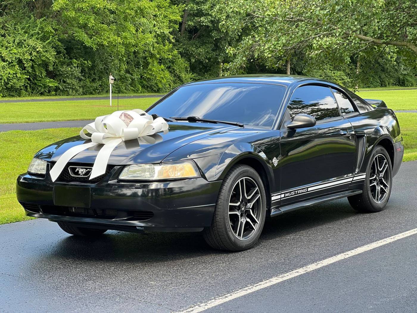 1999 Ford Mustang Base — Coupe — 59,463 mi — Mooresville, IN
