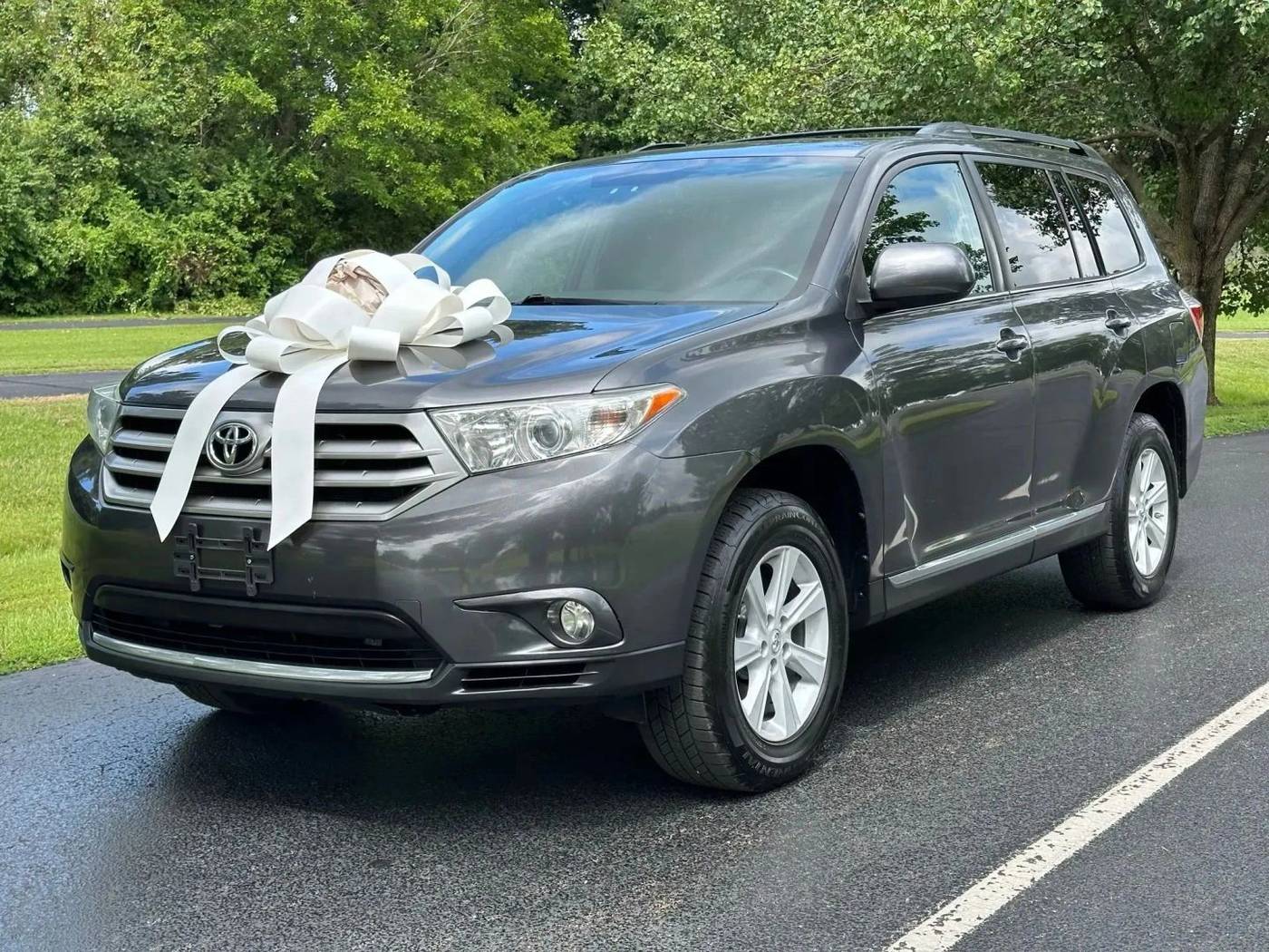 2013 Toyota Highlander SE V6 — SUV — 168,754 mi — Mooresville, IN