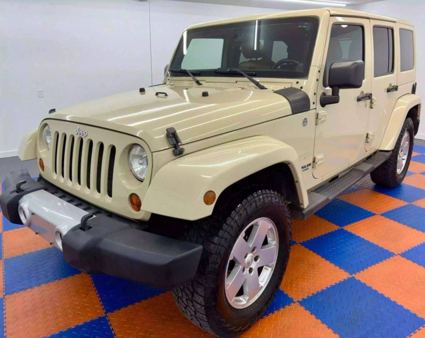 2011 Jeep Wrangler Sahara — SUV — 122,110 mi — Mooresville, IN