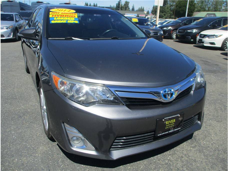 2014 Toyota Camry Hybrid XLE — Sedan — 70,698 mi — Everett, WA