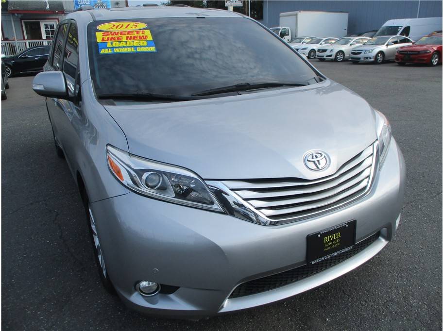 2015 Toyota Sienna Limited Premium — Minivan — 65,681 mi — Everett, WA