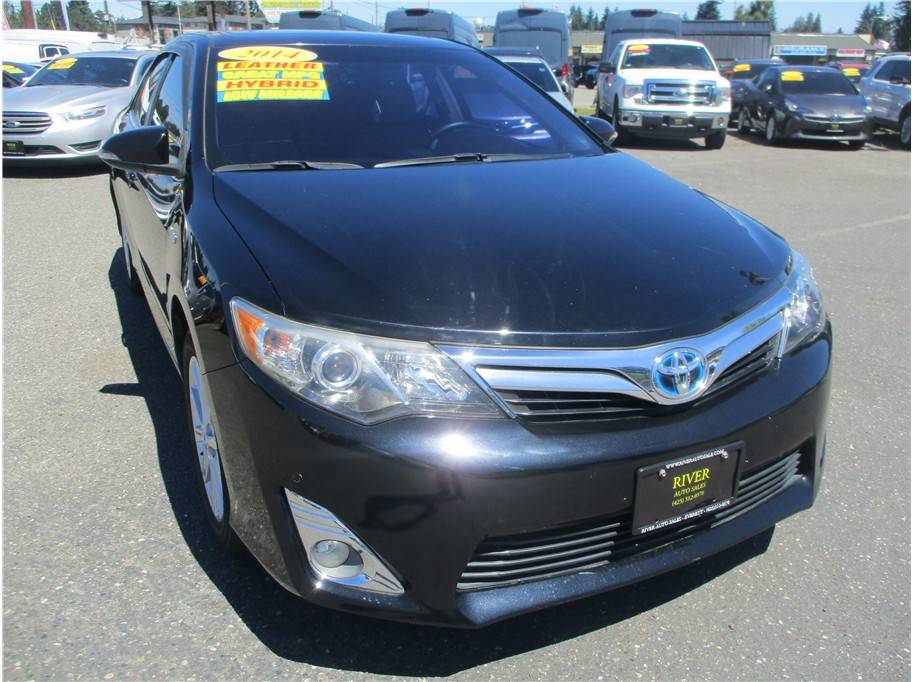 2014 Toyota Camry Hybrid XLE — Sedan — 76,062 mi — Everett, WA