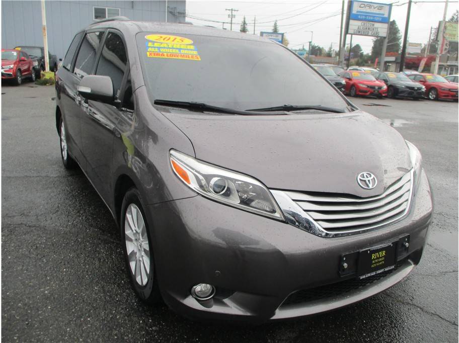2015 Toyota Sienna Limited Premium — Minivan — 61,777 mi — Everett, WA