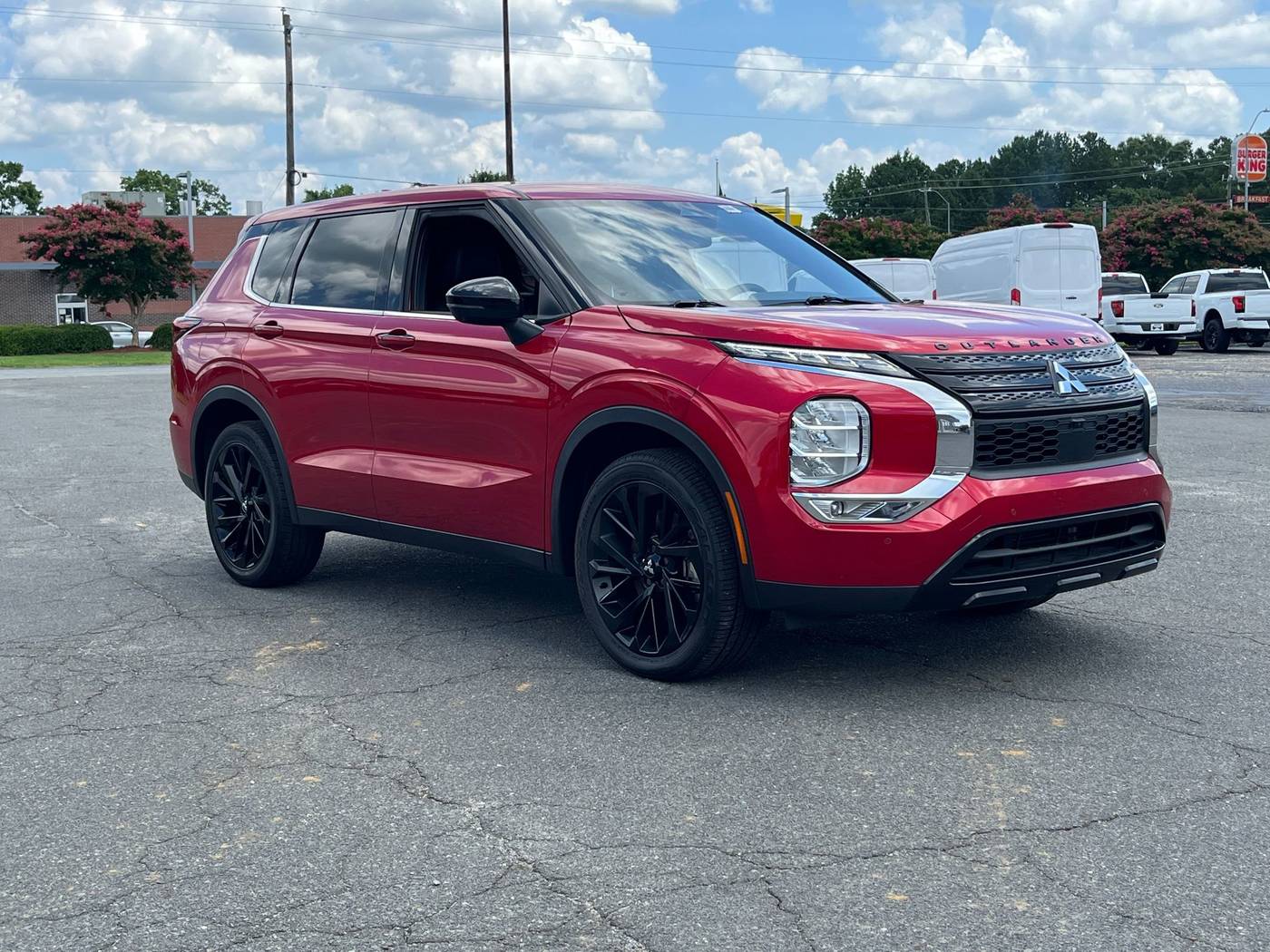 2023 Mitsubishi Outlander SE Black Edition — SUV — 50,051 mi — Siler City, NC