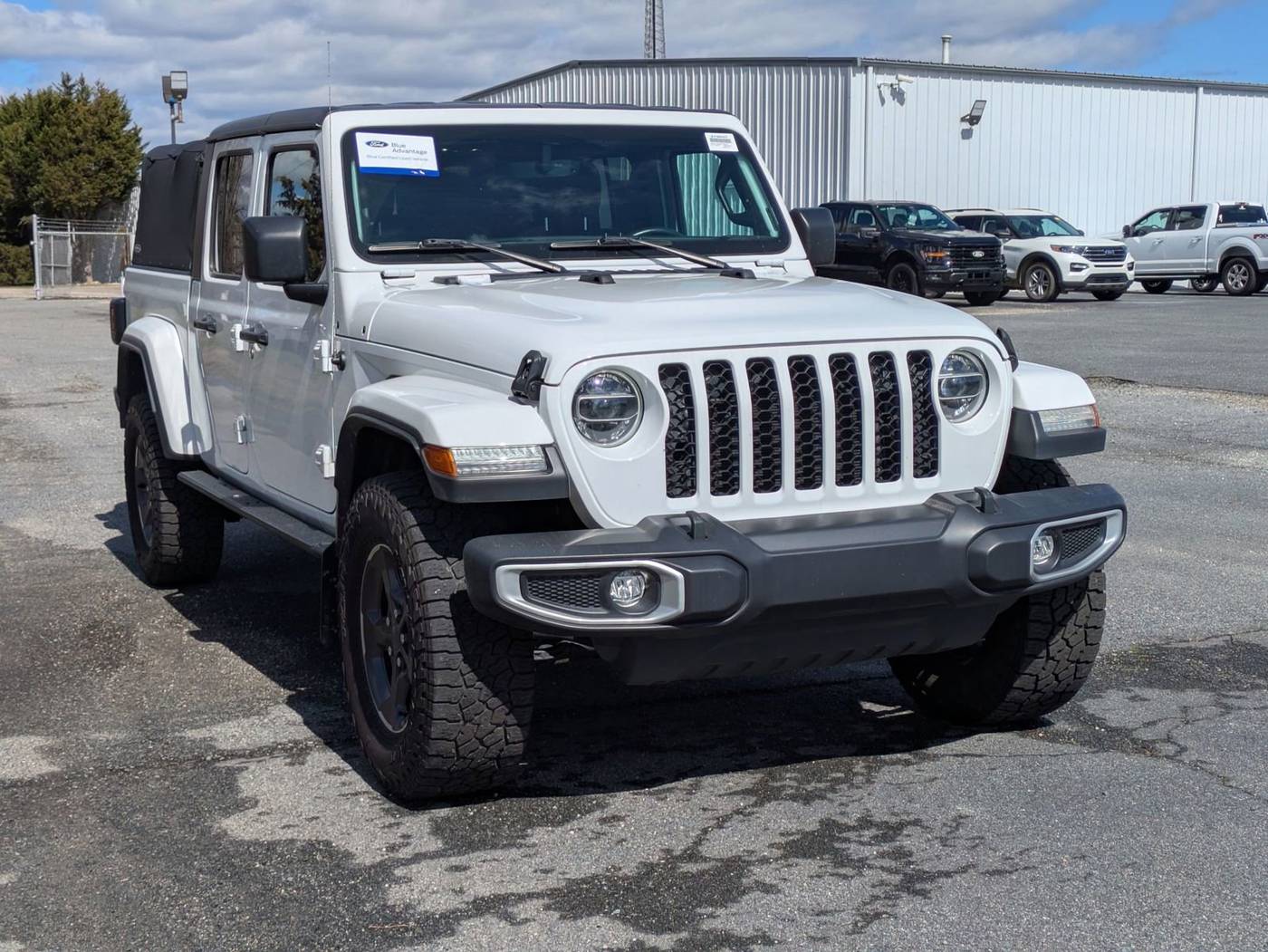 2022 Jeep Gladiator Sport S — Pickup Truck — 25,601 mi — Siler City, NC