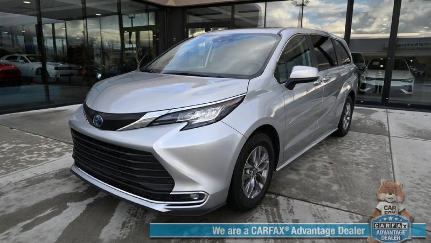 2023 Toyota Sienna XLE — Minivan — 31,903 mi — Wasilla, AK