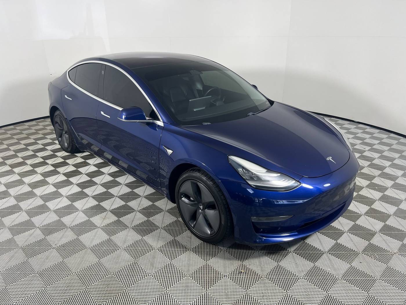 2020 Tesla Model 3 Standard Range — Sedan — 76,211 mi — Plantation, FL