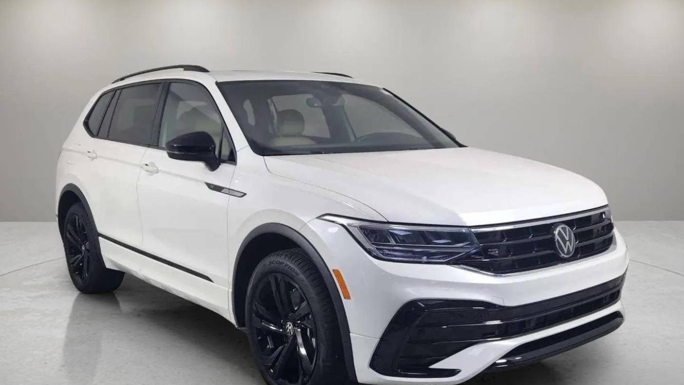 2024 Volkswagen Tiguan SE R-Line Black — SUV — 1,297 mi — Plantation, FL