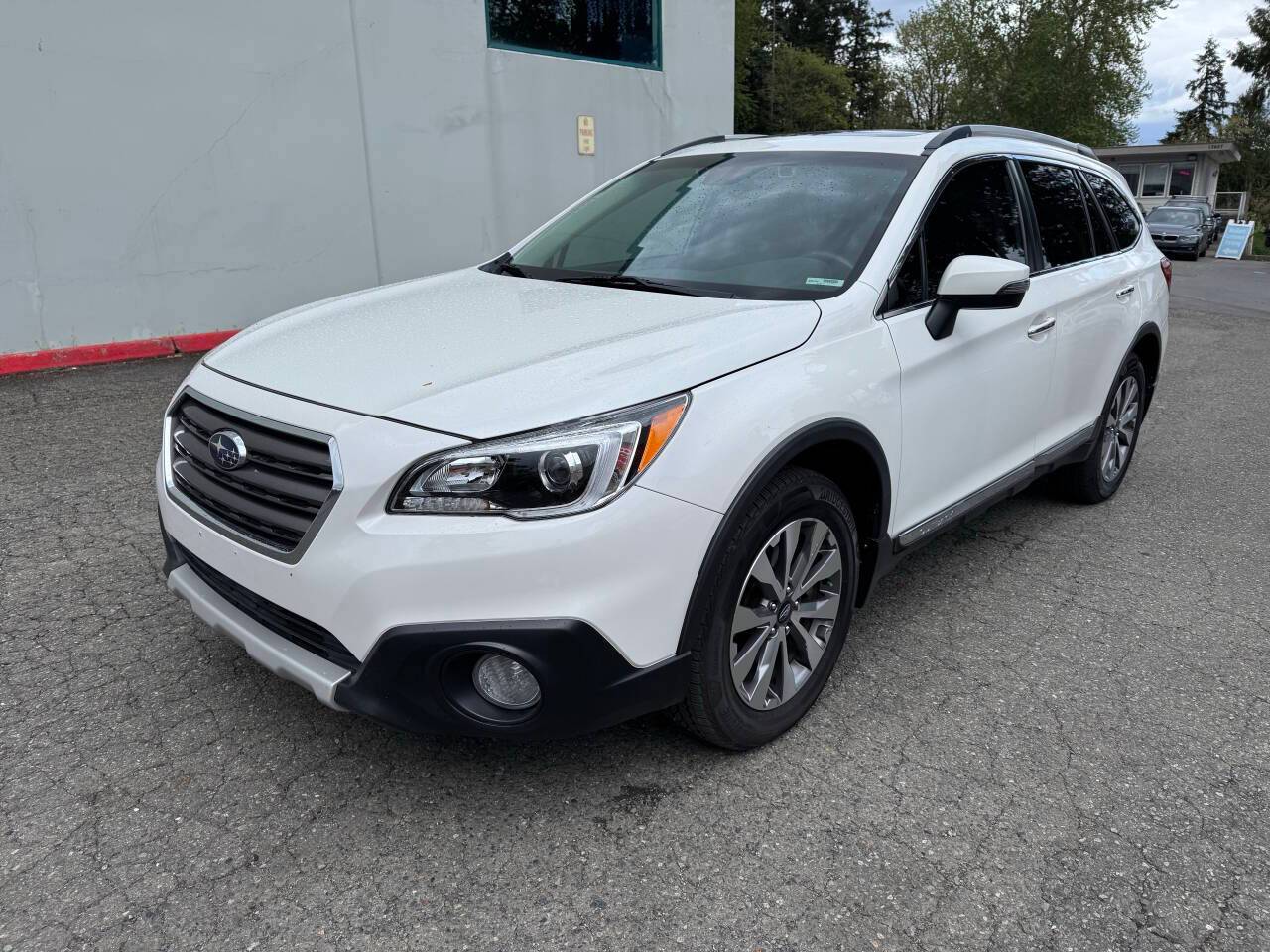 2017 Subaru Outback 2.5i Touring — SUV — 104,723 mi — Kirkland, WA