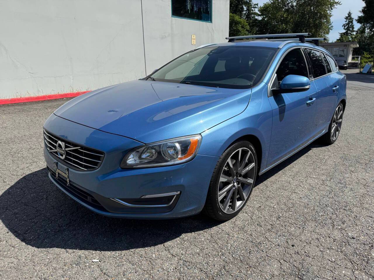 2015 Volvo V60 T5 Drive-E Premier Plus — Sedan — 104,931 mi — Kirkland, WA